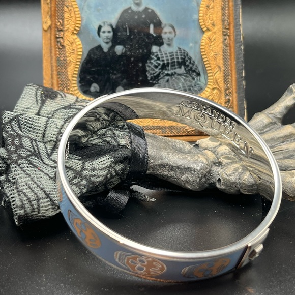 Authentic Alexander McQueen Skull Bracelet 🔥Wicked!🔥 - Picture 3 of 5